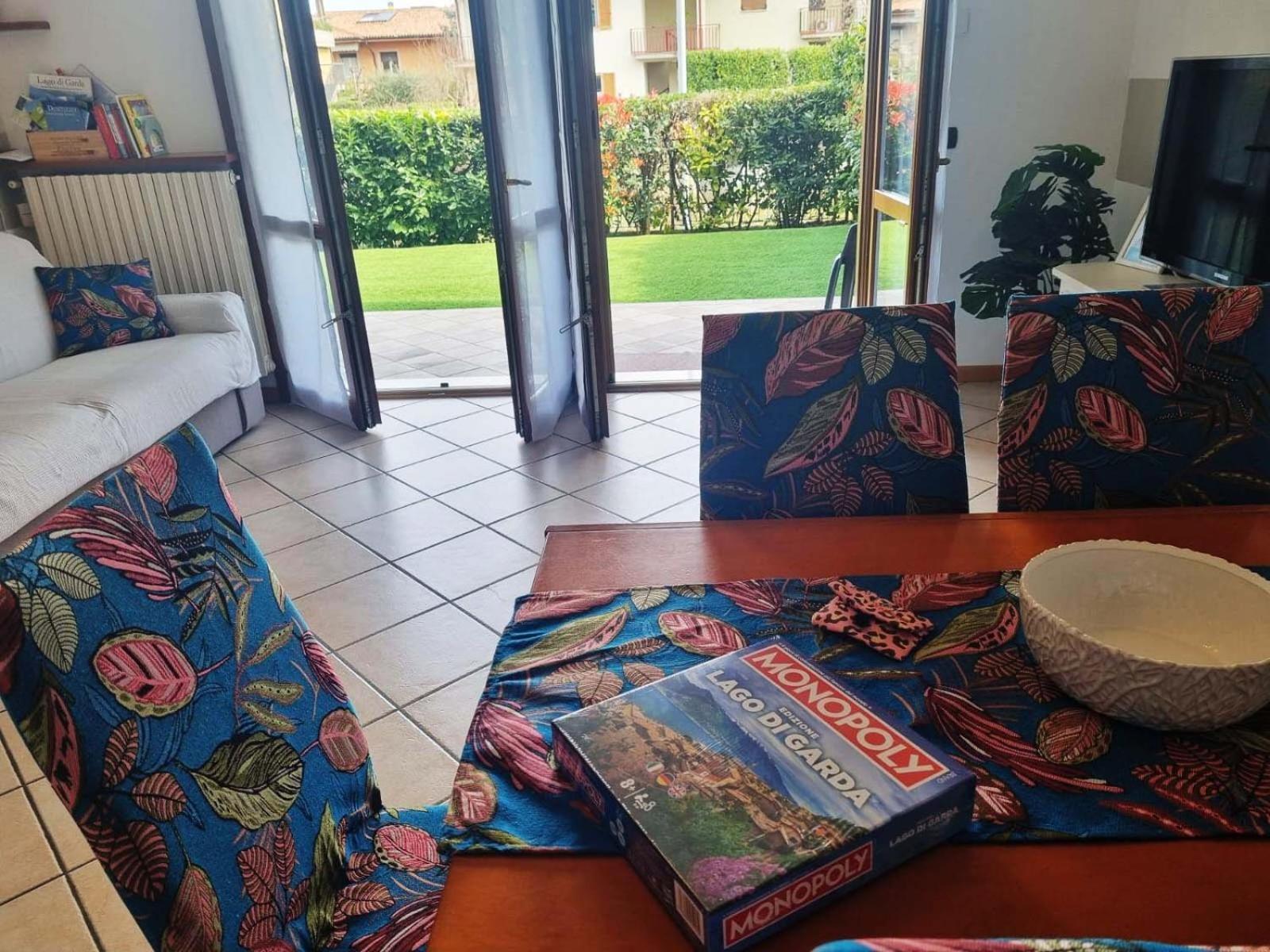Luminoso Trilocale Con Piscina E Giardino Privato Lägenhet Desenzano del Garda Exteriör bild